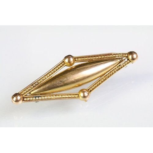 27 - 19th Century Victorian 15ct gold and seed pearl foliate design brooch (stamped 15ct, hinge pin to ve... 