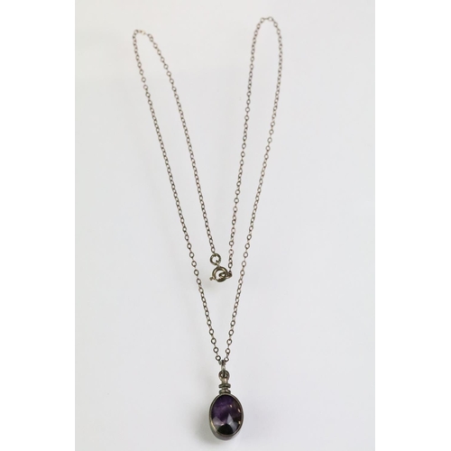 183 - Collection of blue john jewellery to include a hallmarked 9ct gold pendant necklace set with a round... 