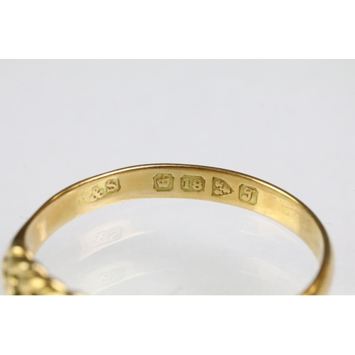 195 - Early 20th Century 18ct gold hallmarked keepers ring. Hallmarked Chester 1919. Size T.