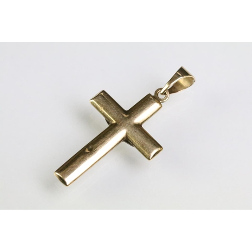 201 - 9ct gold hallmarked cross over ring set with an oval cut clue stone (hallmarked London, size T.5), t... 