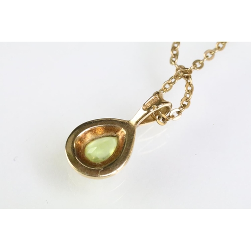 95 - Hallmarked 9ct gold and peridot pendant necklace (hallmarked Sheffield 1995), together with a silver... 