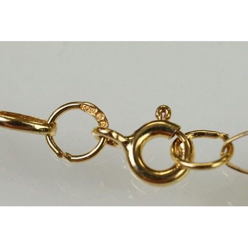 115 - 9ct gold oval link necklace chain with a spring ring clasp. Hallmarked Sheffield 1990 to jump link. ... 