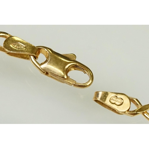 116 - 9ct gold hallmarked flat link figaro chain bracelet having a lobster clasp. Import marked Birmingham... 