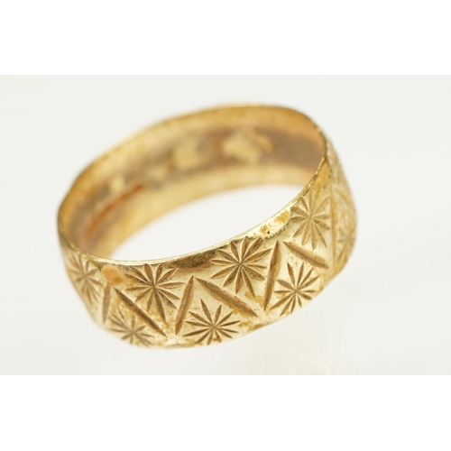 119 - 9ct gold band ring having engraved detailing to the band (hallmarked London 1982, size P.5), togethe... 