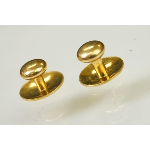 125 - Collection of gold collar studs to include three marked 9ct, and two marked 18ct. 18ct studs measure... 