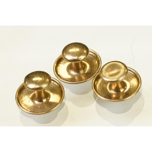 125 - Collection of gold collar studs to include three marked 9ct, and two marked 18ct. 18ct studs measure... 