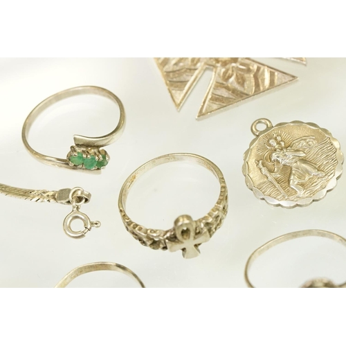 141 - Collection of assorted silver jewellery to include matching necklace and bracelet chain parure, asso... 