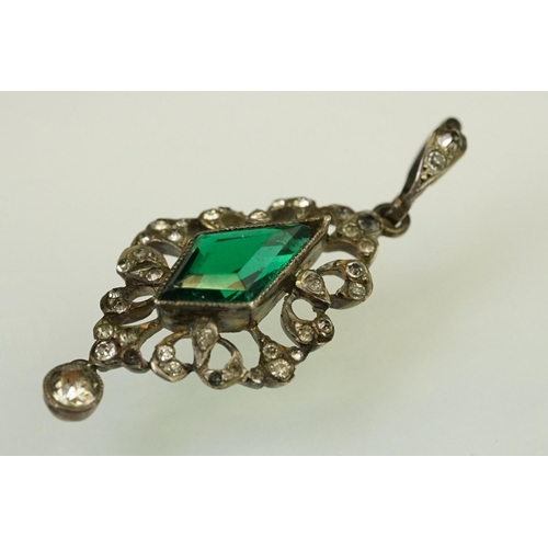 147 - Collection of 19th Century and later jewellery to include a Victorian elephant brooch, vintage silve... 