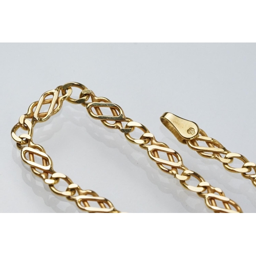 172 - Hallmarked 9ct gold fancy link necklace chain with a lobster clasp. Clasp import marked Sheffield 19... 