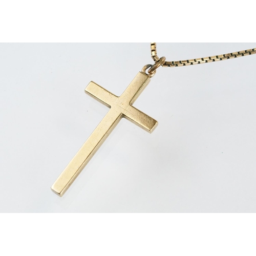 220 - 9ct gold hallmarked cross pendant necklace. The necklace having a box chain with cross pendant. Chai... 