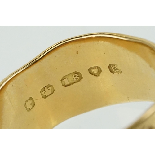 271 - 19th Century Victorian 18ct gold mourning ring with traces of black enamel and engraved dedication t... 