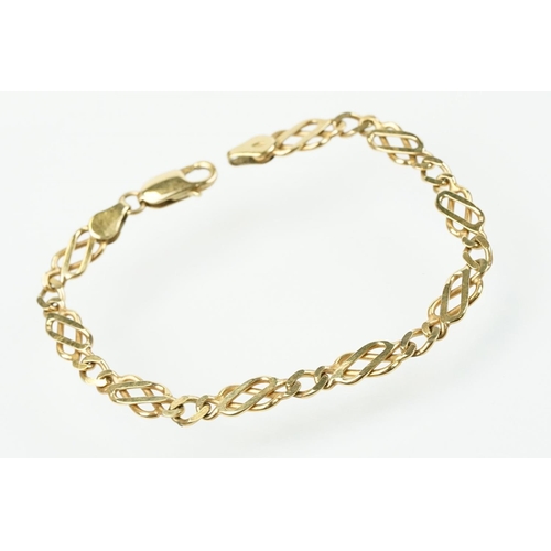 347 - 9ct gold hallmarked fancy link chain bracelet with lobster clasp. Import marked Sheffield 1998. Meas... 