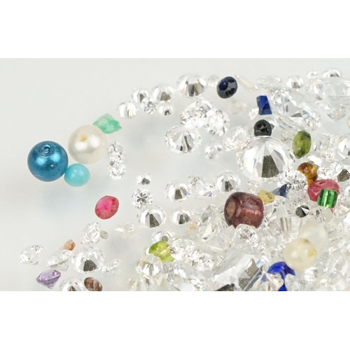 362 - Pair of loose assorted cut gem stones and beads including cubic zirconia and some coloured stones. H... 