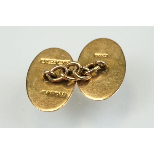 378 - Group of gold jewellery to include a pair of 9ct gold hallmarked oval head cufflinks, hallmarked 9ct... 