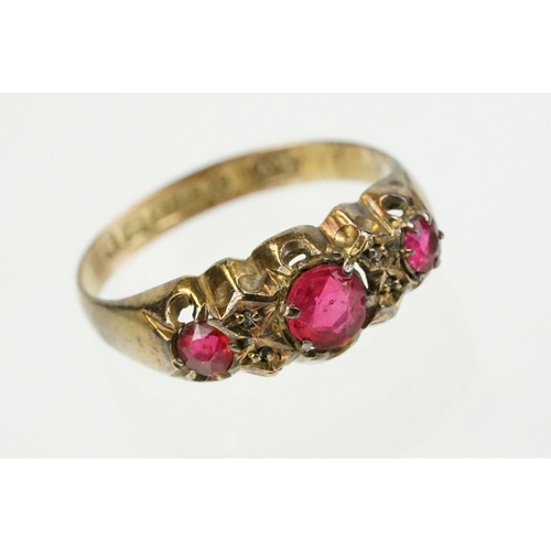 386 - Collection of gold jewellery to include a hallmarked 9ct gold and pink paste ring (hallmarked Birmin... 