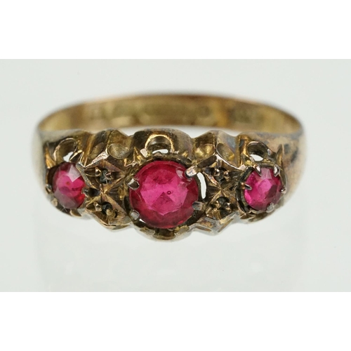 386 - Collection of gold jewellery to include a hallmarked 9ct gold and pink paste ring (hallmarked Birmin... 