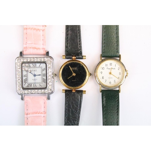 401 - A large collection of vintage and contemporary ladies mechanical and quartz wristwatches to include ... 