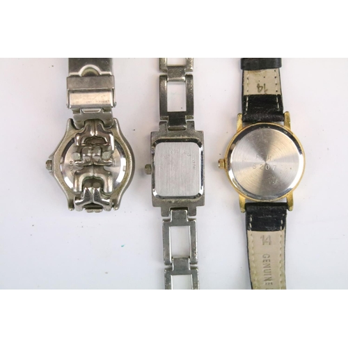 401 - A large collection of vintage and contemporary ladies mechanical and quartz wristwatches to include ... 