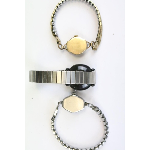 401 - A large collection of vintage and contemporary ladies mechanical and quartz wristwatches to include ... 