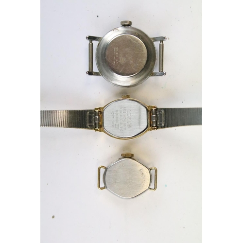 401 - A large collection of vintage and contemporary ladies mechanical and quartz wristwatches to include ... 