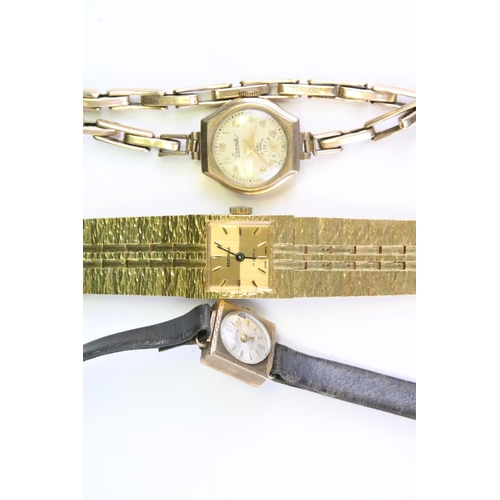 401 - A large collection of vintage and contemporary ladies mechanical and quartz wristwatches to include ... 