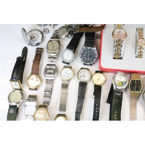 409 - A large collection of vintage and contemporary mechanical and quartz wristwatches to include Accuris... 