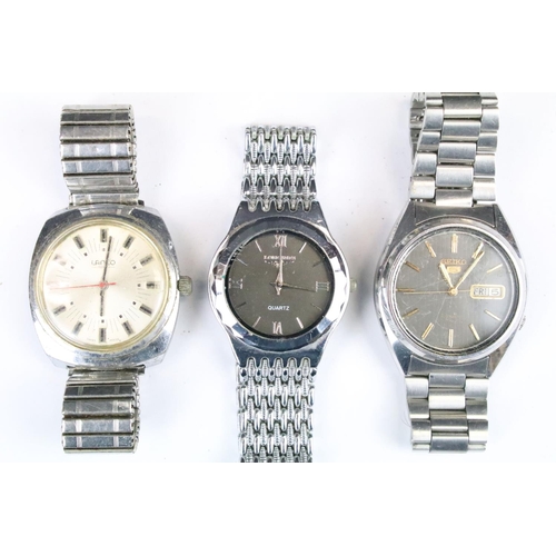 414 - A collection of ten mainly mechanical vintage wristwatches to include Seiko, Tissot, Sekonda, Servic... 