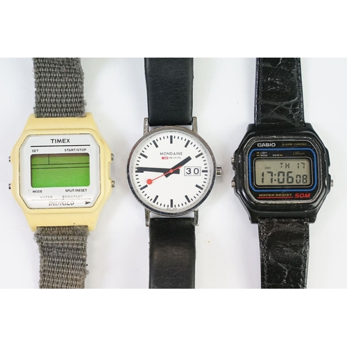 438 - A collection of eighteen mechanical and quartz wristwatches to include Casio, Timex, Citizen, Lorus,... 