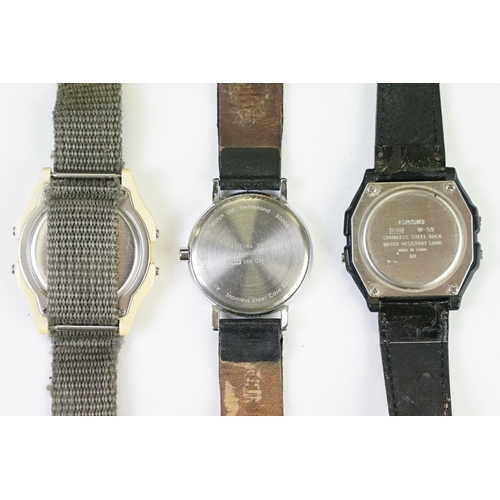 438 - A collection of eighteen mechanical and quartz wristwatches to include Casio, Timex, Citizen, Lorus,... 