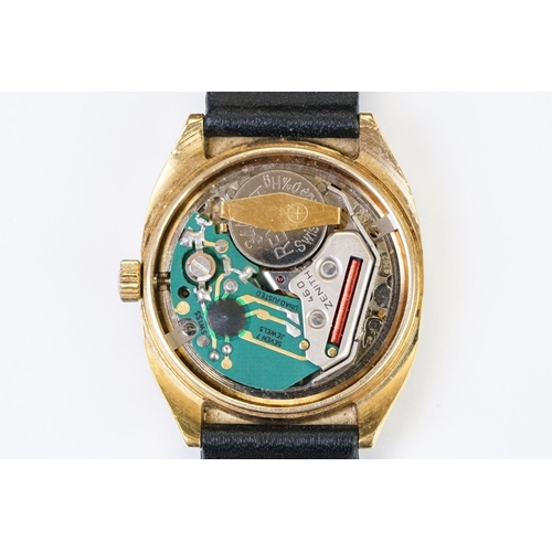 475 - A vintage gents Zenith quartz wristwatch, date function to 3 o'clock, baton markers with central sec... 