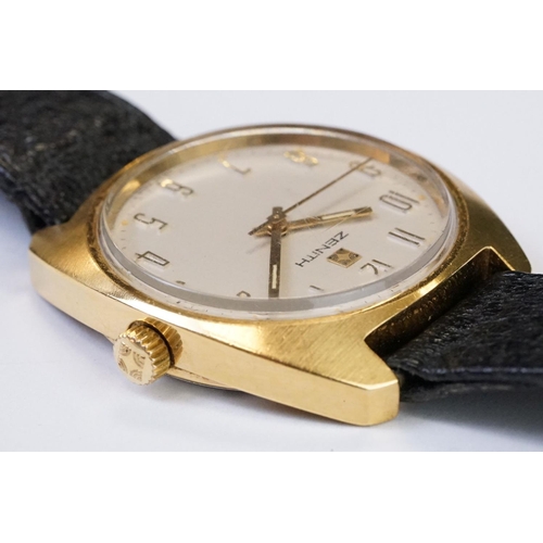 481 - A vintage gents Zenith automatic wristwatch, numerical markers with central second hand, gold plated... 