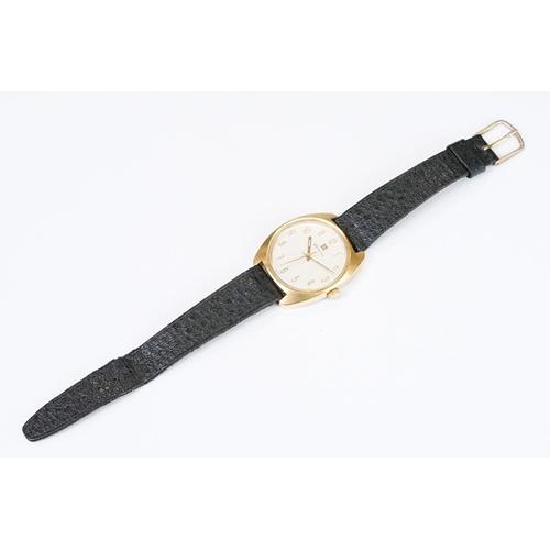 481 - A vintage gents Zenith automatic wristwatch, numerical markers with central second hand, gold plated... 