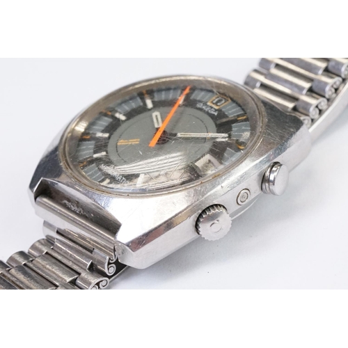 486 - A Vintage Omega Memomatic Seamaster Wristwatch, baton markers, date function to 3 o'clock, orange ce... 