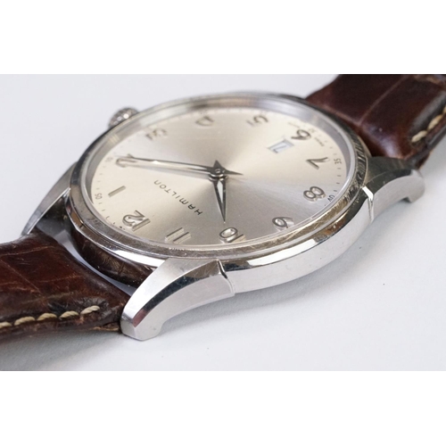 489 - A gents Hamilton Jazzmaster quartz wristwatch, silvered dial with date function to 6 o'clock, No.H38... 