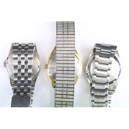 423 - A collection of nine Seiko automatic and quartz wristwatches to include Seiko 5 and Seiko SQ example... 