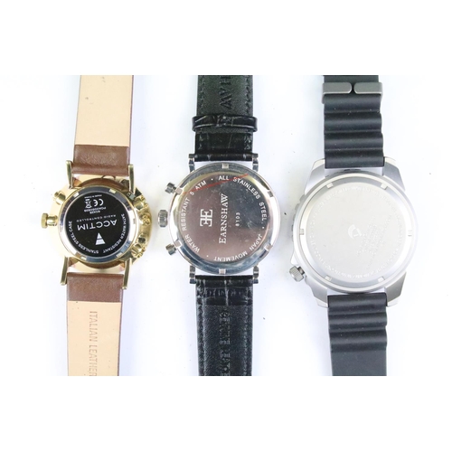 427 - A collection of thirty five mainly contemporary gents quartz watches to include Timex, Accurist, Avi... 