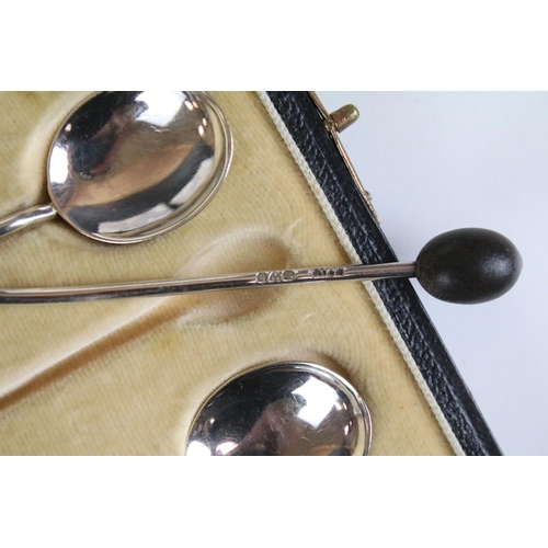 660 - Three cased sets of silver flat ware to include a set of coffee bean spoons (hallmarked Chester 1924... 