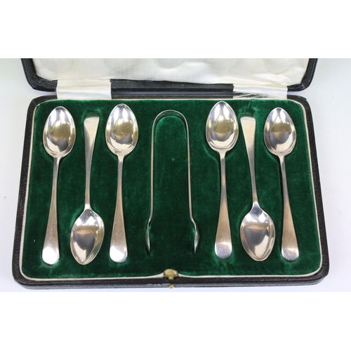 660 - Three cased sets of silver flat ware to include a set of coffee bean spoons (hallmarked Chester 1924... 