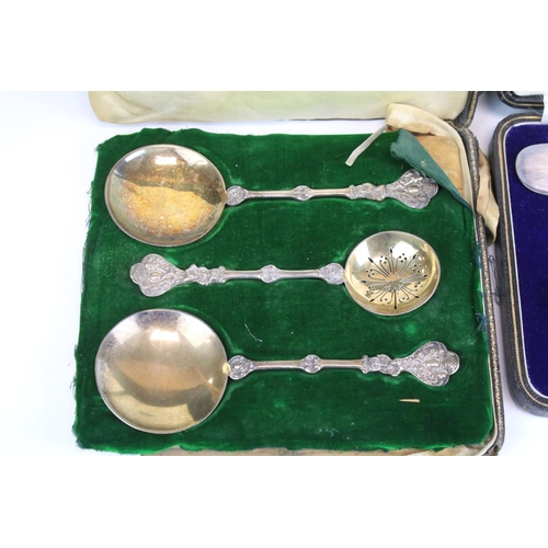 666 - Set of three William Hutton & Sons silver serving spoons to include tea strainer spoon and two match... 