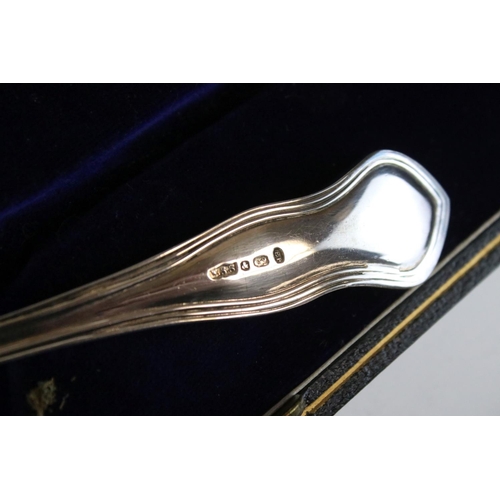 666 - Set of three William Hutton & Sons silver serving spoons to include tea strainer spoon and two match... 