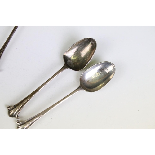 684 - Set of 19th Century Victorian tea spoons and sugar tongs having scrolled terminals. Hallmarked Londo... 