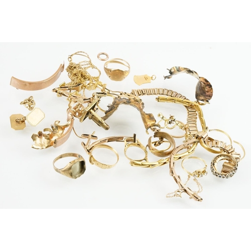 399 - Collection of 9ct gold and yellow metal jewellery pieces and findings including some hallmarked 9ct,... 