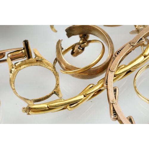 399 - Collection of 9ct gold and yellow metal jewellery pieces and findings including some hallmarked 9ct,... 