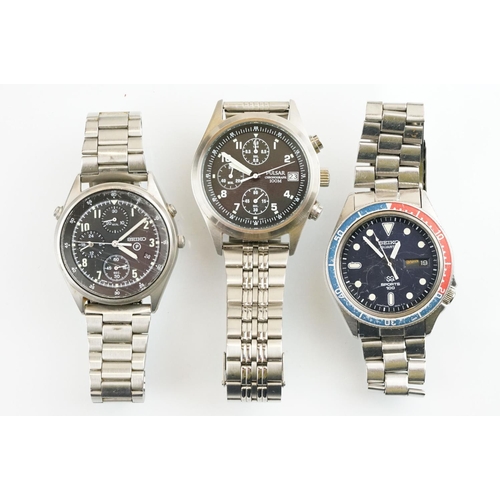 511 - Group of gentleman's wrist watches to include a Seiko SQ sports 100 stainless steel Pepsi dial wrist... 