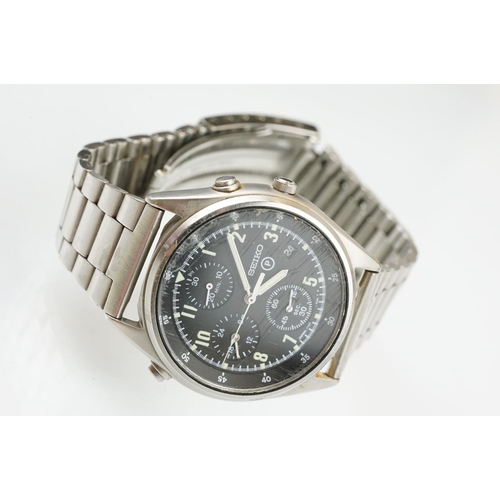 511 - Group of gentleman's wrist watches to include a Seiko SQ sports 100 stainless steel Pepsi dial wrist... 