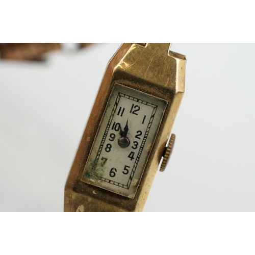 526 - Art Deco 9ct gold dress watch having a rectangular face with arabic numerals to the chapter ring, se... 