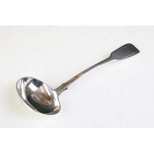 581 - Pair of 19th Century Victorian silver hallmarked sauce ladles to in the fiddle pattern. Hallmarked E... 