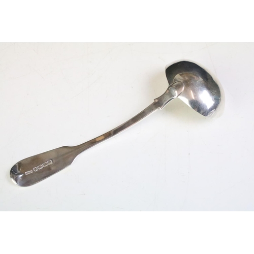 581 - Pair of 19th Century Victorian silver hallmarked sauce ladles to in the fiddle pattern. Hallmarked E... 