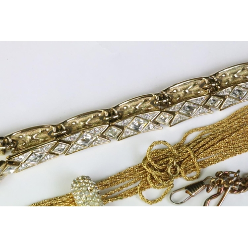 340 - Collection of ladies costume jewellery to include a flat curb link necklace chain set with red and w... 