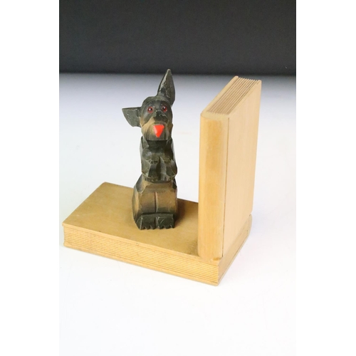 132 - Pair of Wooden Bookends in the form of Books and Carved Dogs, 13.5cm high